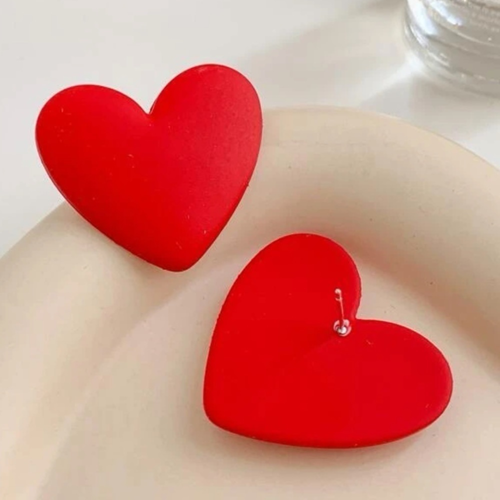 Red Heart Stud Earrings - Picture 4 of 7